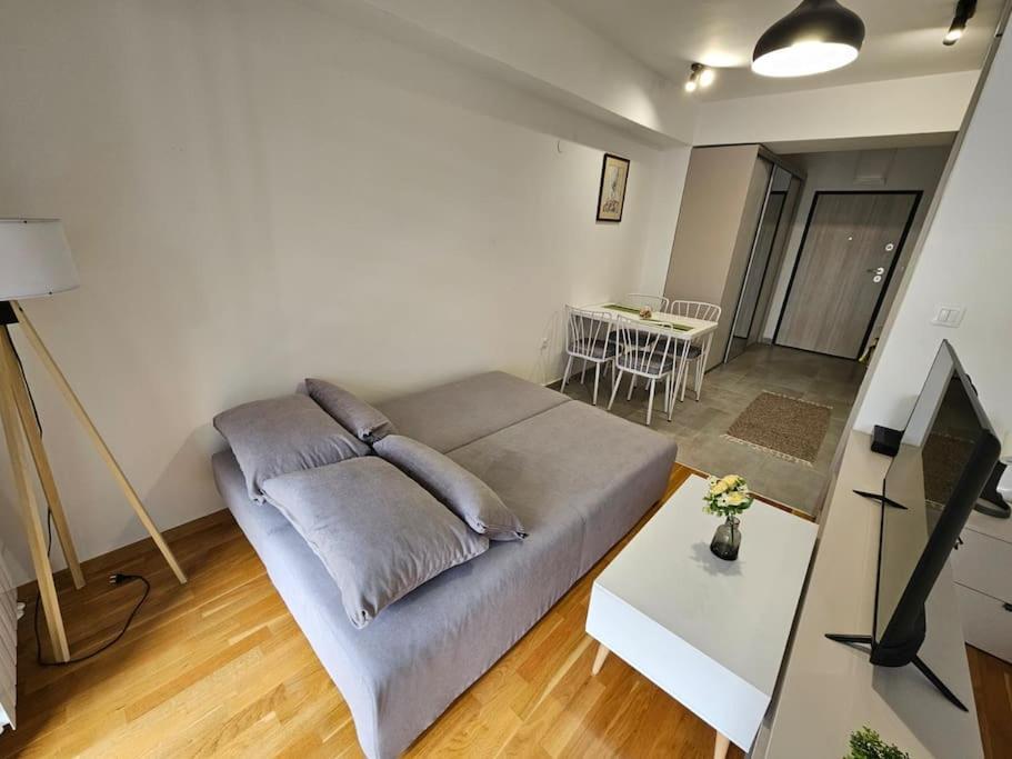Milo Apartment Skopje Ngoại thất bức ảnh