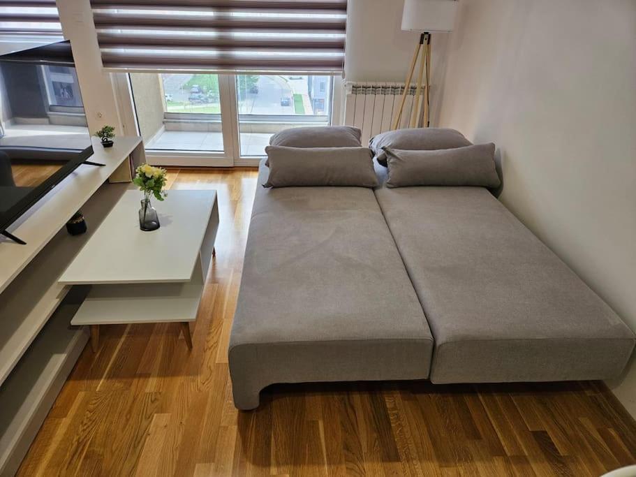 Milo Apartment Skopje Ngoại thất bức ảnh