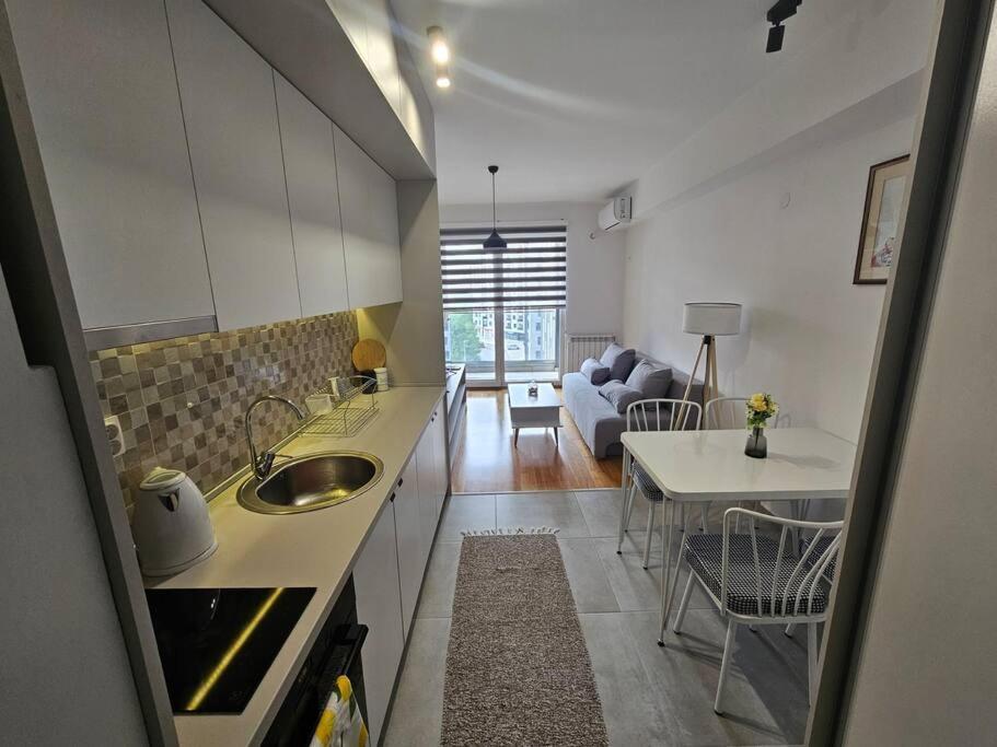 Milo Apartment Skopje Ngoại thất bức ảnh